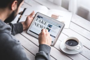 Constat d’huissier : un outil contre les fake news
